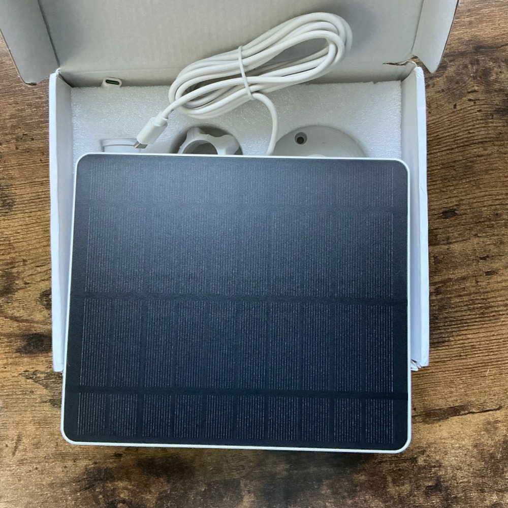 Solar Panel Kit for Security Camera Waterproof USB-C 360 Rotatable White - Picture 5 of 6